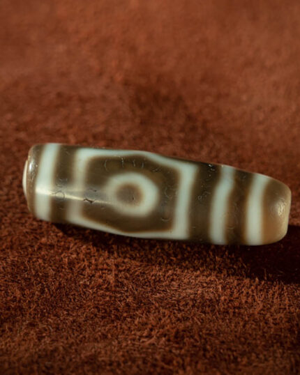 Pure Three-Eye Dzi Pendant ?C Ancient Wealth Guardian
