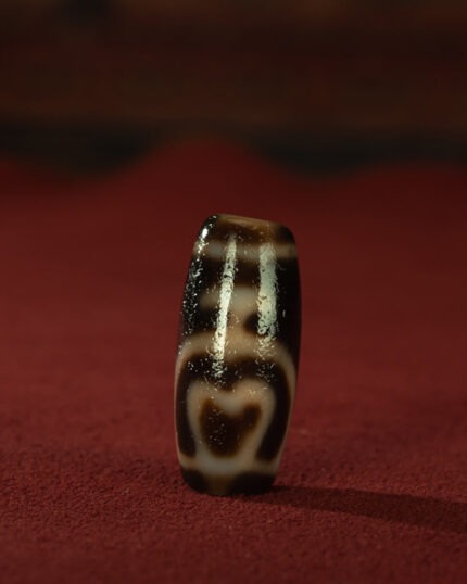 Antique Long Treasure Vase Pendant – Rare Dzi Energy Charm