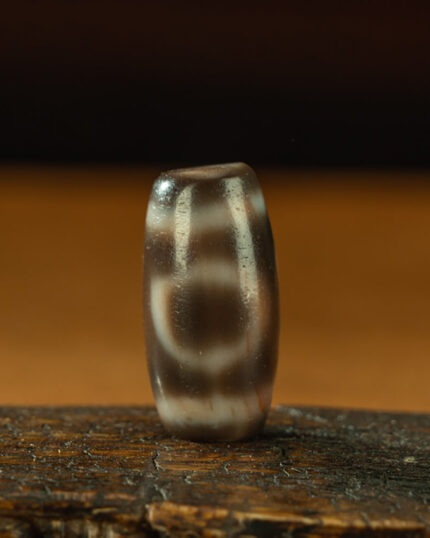 Eternal Grace Nine-Eye Dzi Pendant – Vintage Shale Treasure