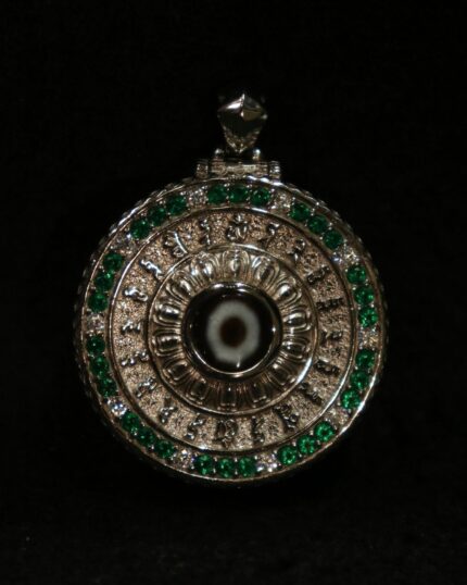 Prosperous Eye Dzi Bead Pendant ?C Symbol of Protection & Abundance
